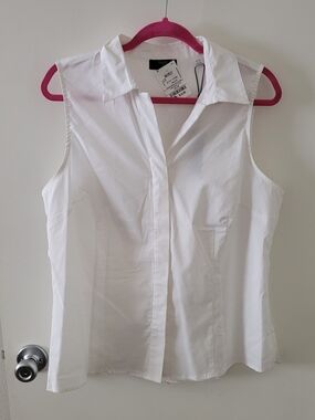 Tahari White Sleeveless Collared Button-Front Blouse